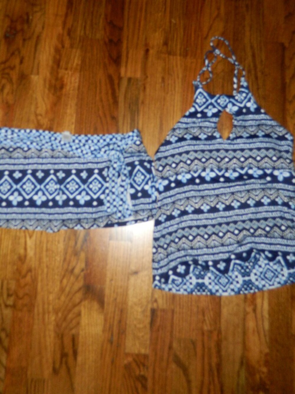 Tommy Bahama 2 pc Halter Tankini Skirt Swimsuit Set Sz L (S-41)
